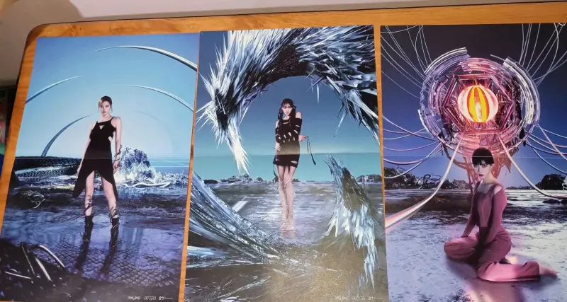 Álbum Aespa Savage con Póster y Stickers - 2
