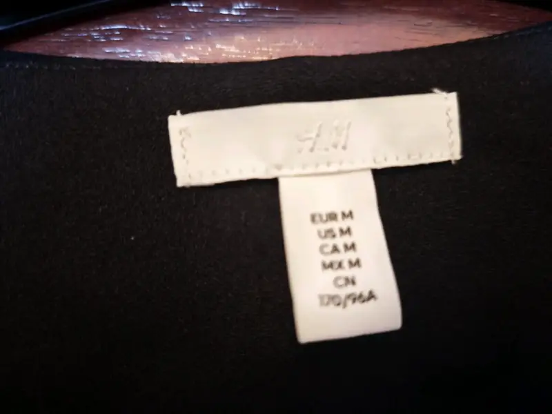 Chaleco sin mangas negro H&M talla M - 3