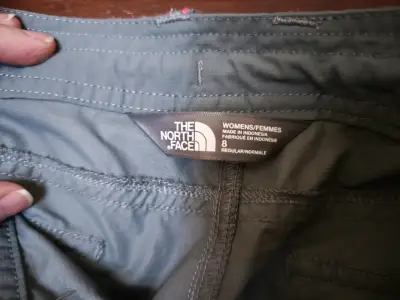 Pantalones The North Face para mujer color gris - miniatura 2