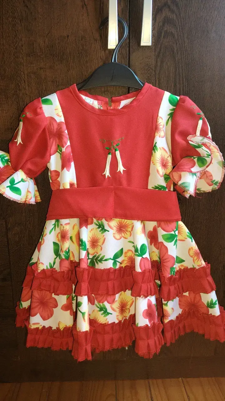 Vestido infantil floral rojo con volantes - 1