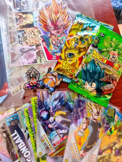 Colección de figuras y cartas Dragon Ball Z - miniatura 4