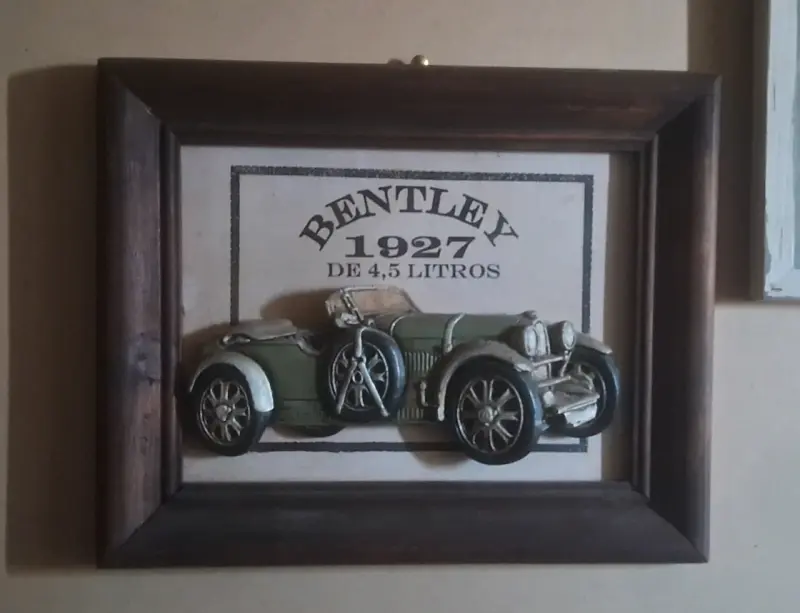 Cuadro decorativo Bentley 1927 en relieve