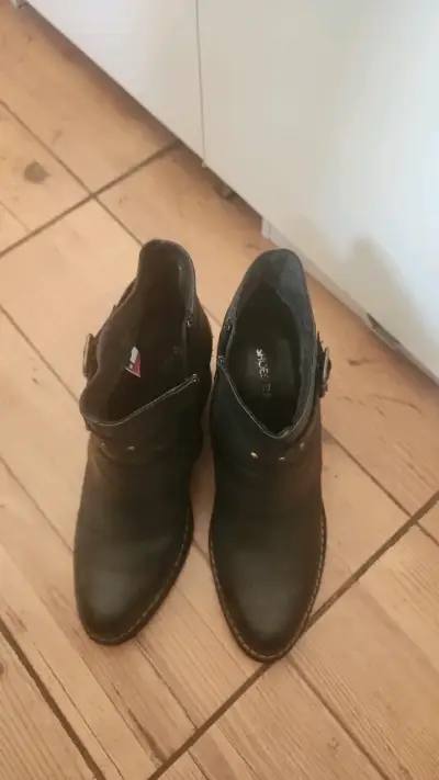 Botines de cuero negro con tacón grueso - miniatura 6