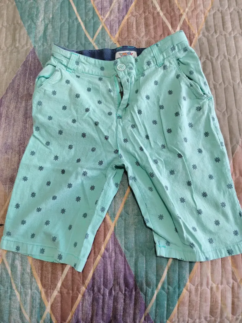Bermudas verdes con estampado de tortugas para niños - 5