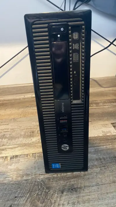 Computador de Escritorio HP Intel Core i5 8GB RAM - miniatura 3