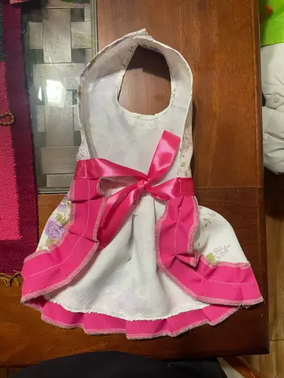 Vestido huasa para mascotas con flores y lazo - miniatura 2