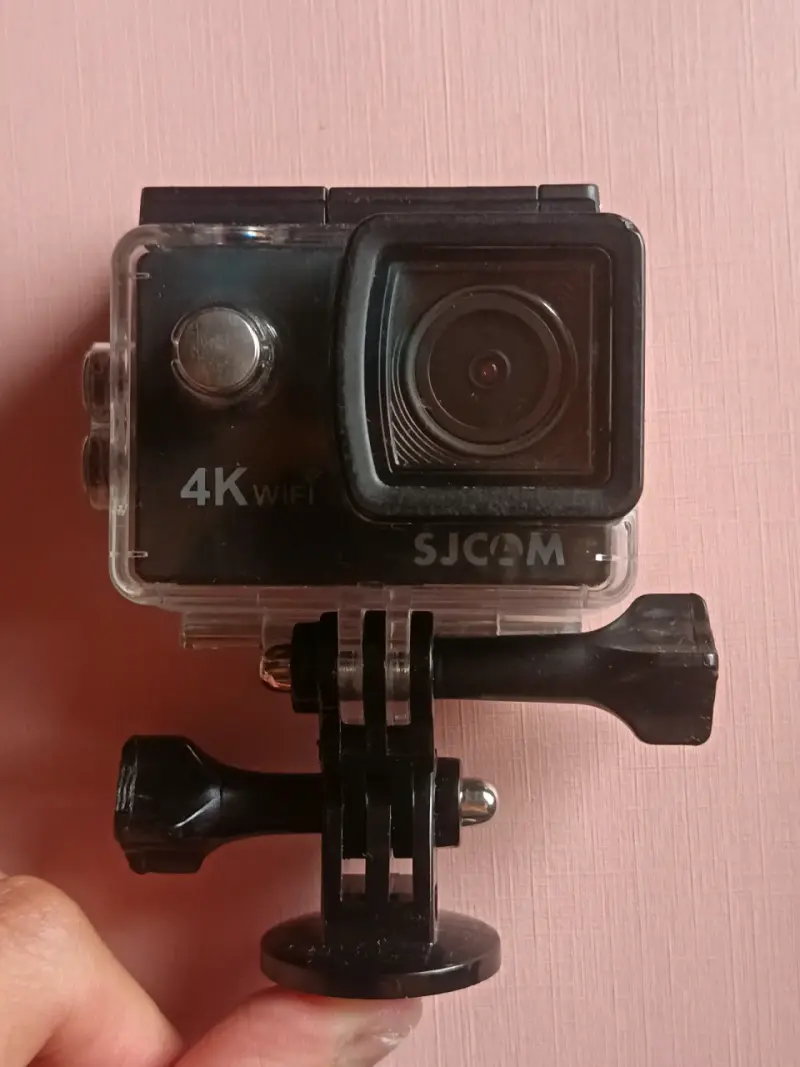 Cámara de acción SJCAM 4K WiFi con carcasa - 1