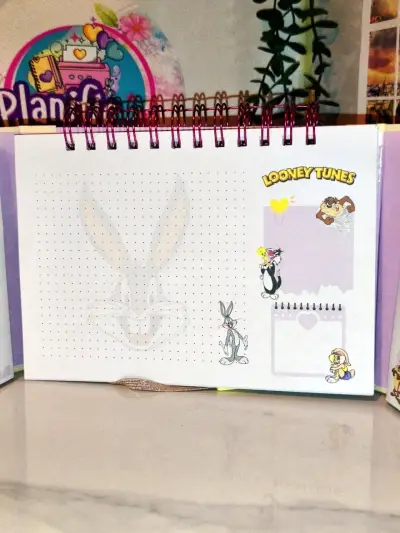 Agenda Looney Tunes con diseño divertido - miniatura 2