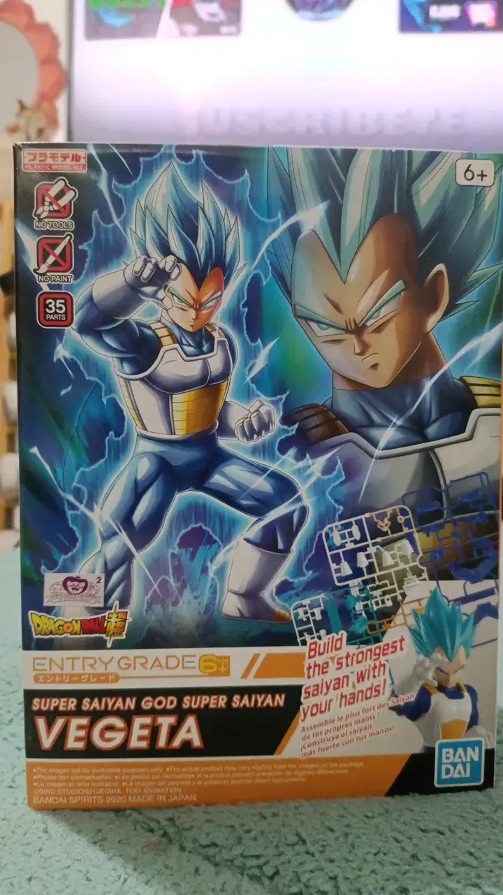 Figura de Vegeta Super Saiyan God Super Saiyan