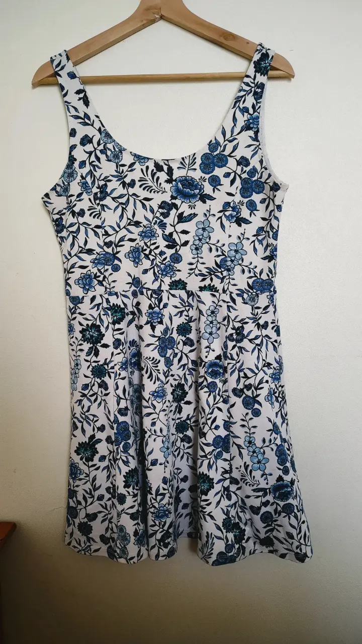 Vestido floral azul H&M Divided - 1