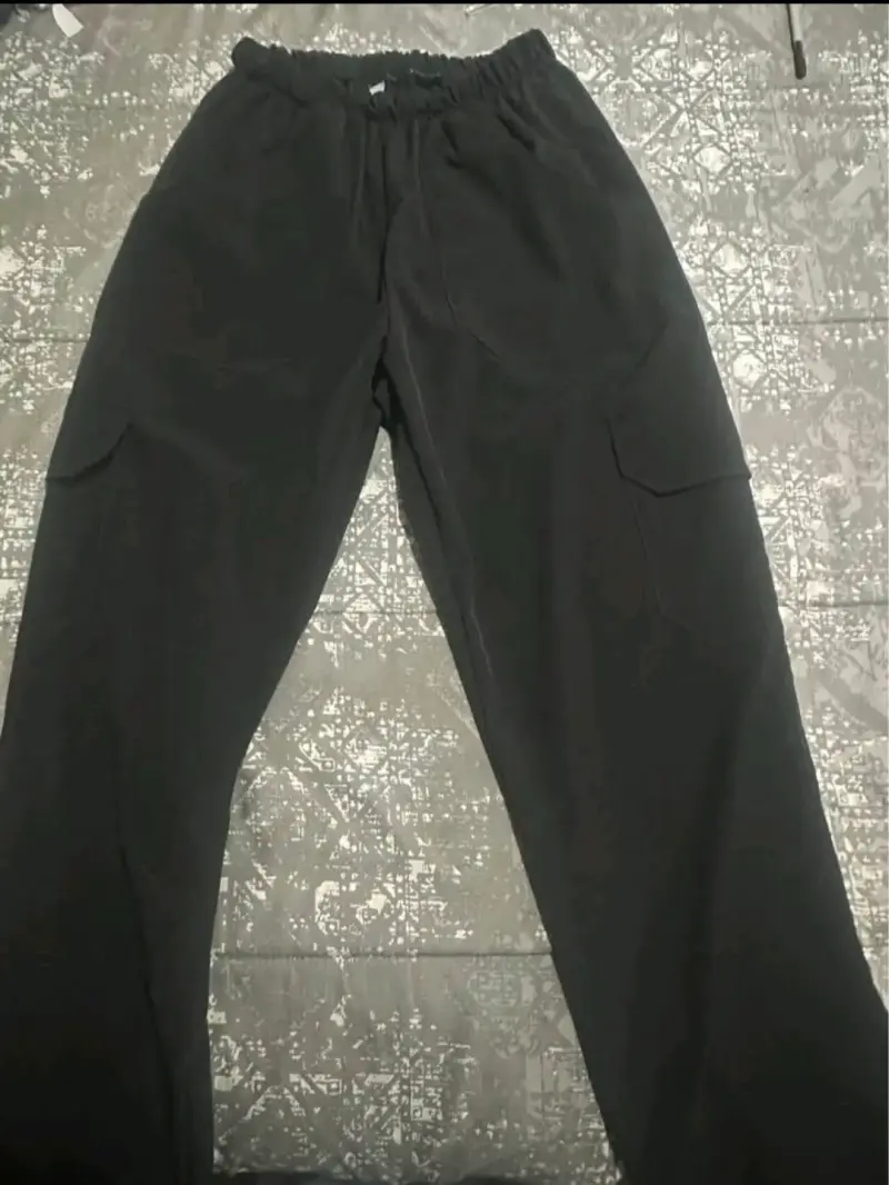 Uniforme de Cosmetología AIEP negro - 2