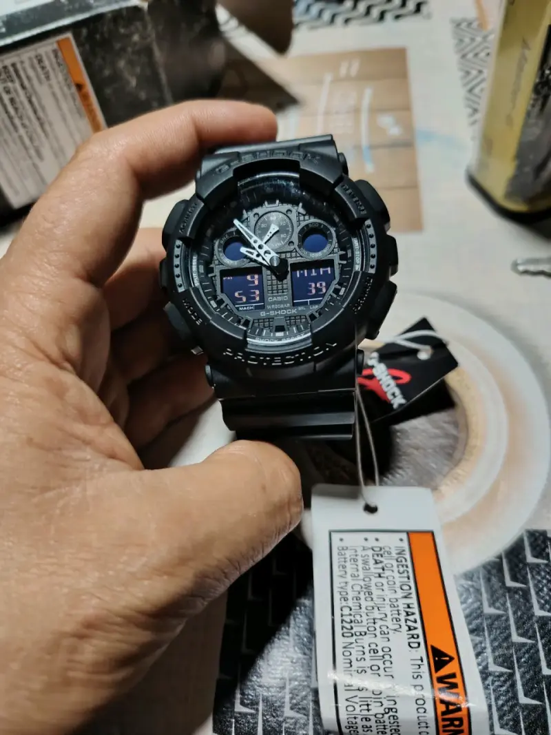 Reloj Casio G-Shock Negro Resistente al Agua - 4
