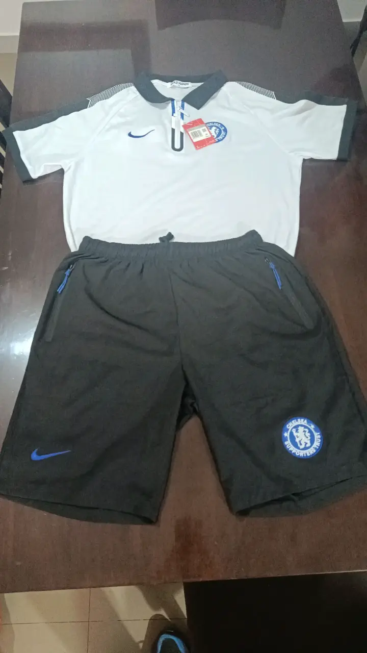 Conjunto deportivo Chelsea blanco y negro