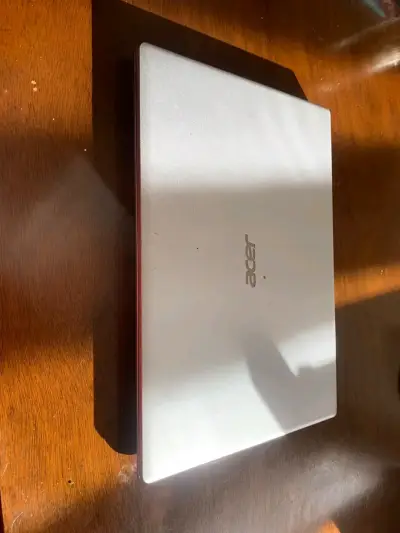Laptop Acer - miniatura 1