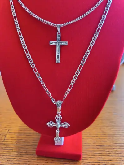 Collares de plata con cruces elegantes - miniatura 1