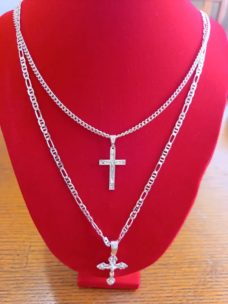 Collares de plata con cruces elegantes - 2