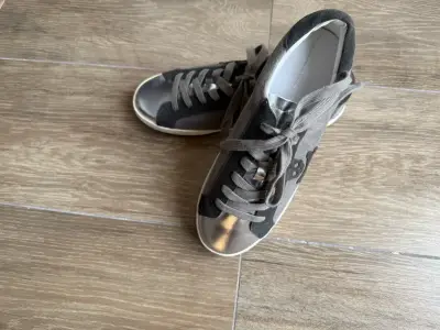 Zapatillas casuales color gris metálico - miniatura 2