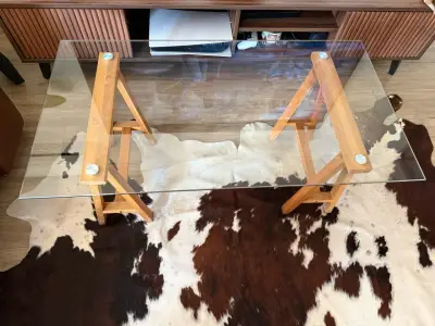 Mesa de centro de vidrio con patas de madera - miniatura 5