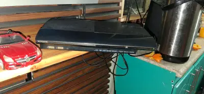 Consola Sony PlayStation 3 con dos controles desbl - miniatura 1