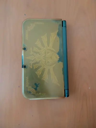 Consola Nintendo 3DS XL Edición Zelda con Funda - miniatura 1
