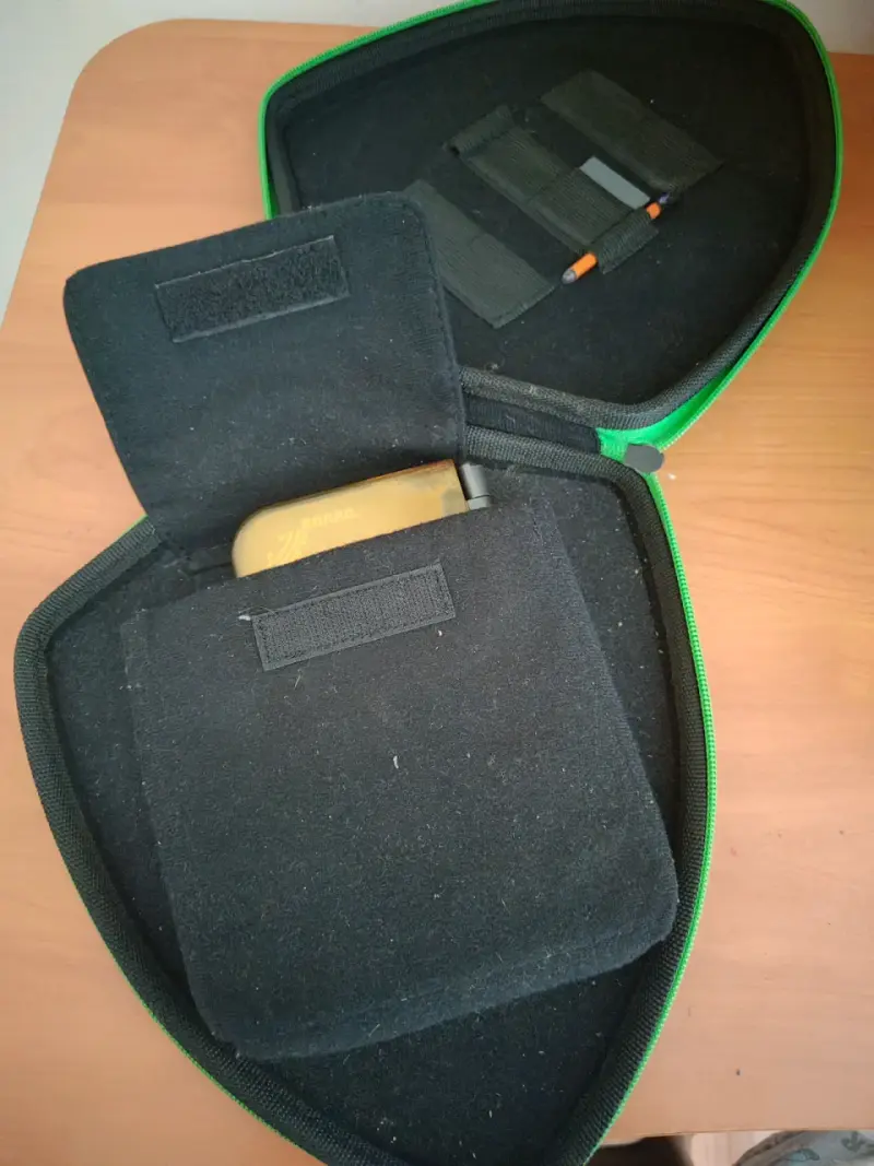 Consola Nintendo 3DS XL Edición Zelda con Funda - 4