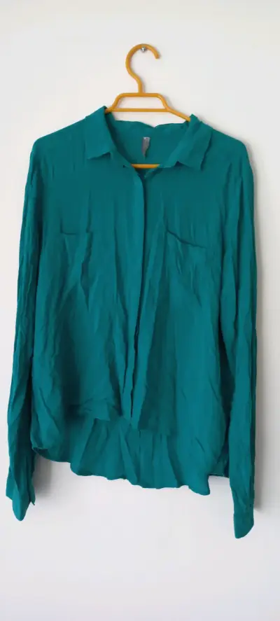 Blusa verde de viscosa Opposite Basics - miniatura 1