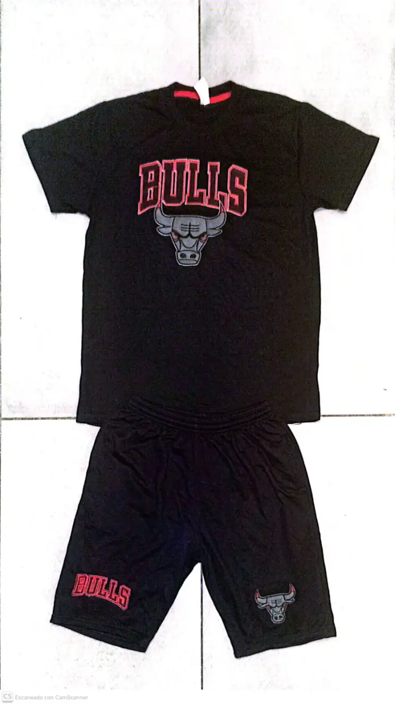 Conjunto deportivo Bulls negro para hombre