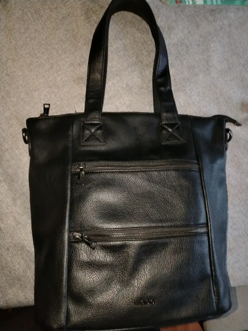 Bolso de cuero negro con múltiples compartimentos - 2