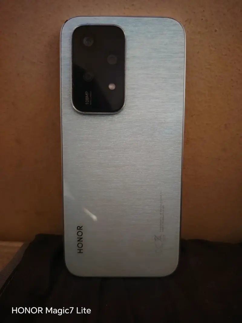 Smartphone Honor 200 Lite con 256GB y 8GB RAM - 2