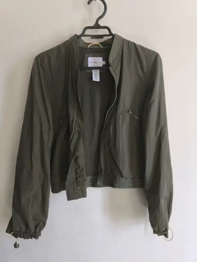 Chaqueta verde Calvin Klein Jeans Mujer talla M - miniatura 1