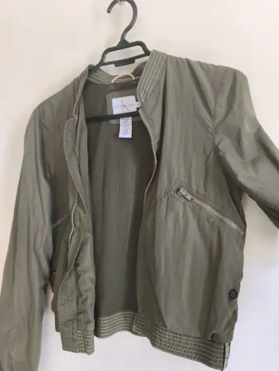 Chaqueta verde Calvin Klein Jeans Mujer talla M - miniatura 2