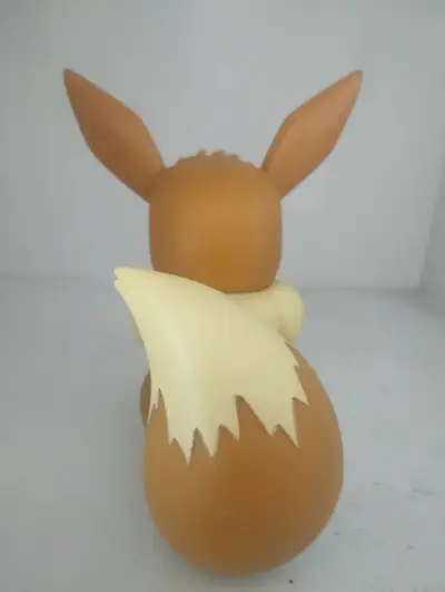 Figura de eevee de pokémon, de la marca "Jazwares" - miniatura 4