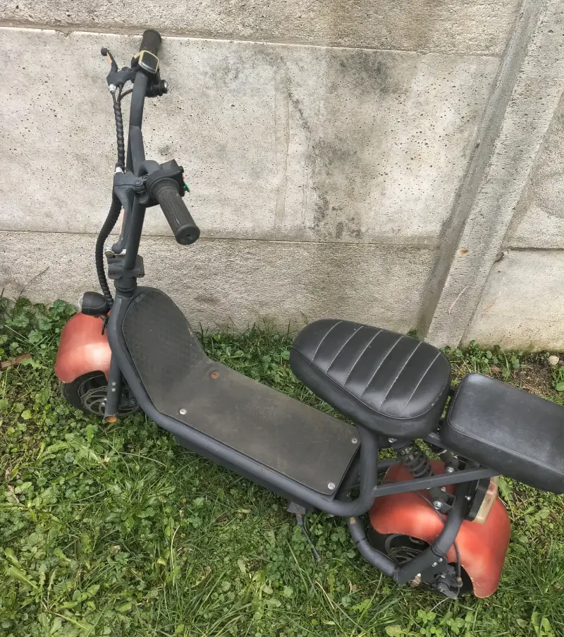 Scooter eléctrico con asiento doble - 3