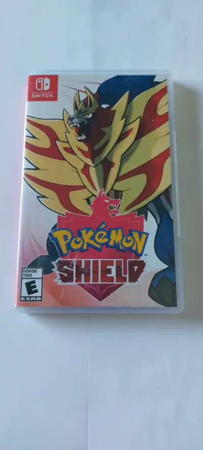 Juego Pokémon Shield para Nintendo Switch - miniatura 1