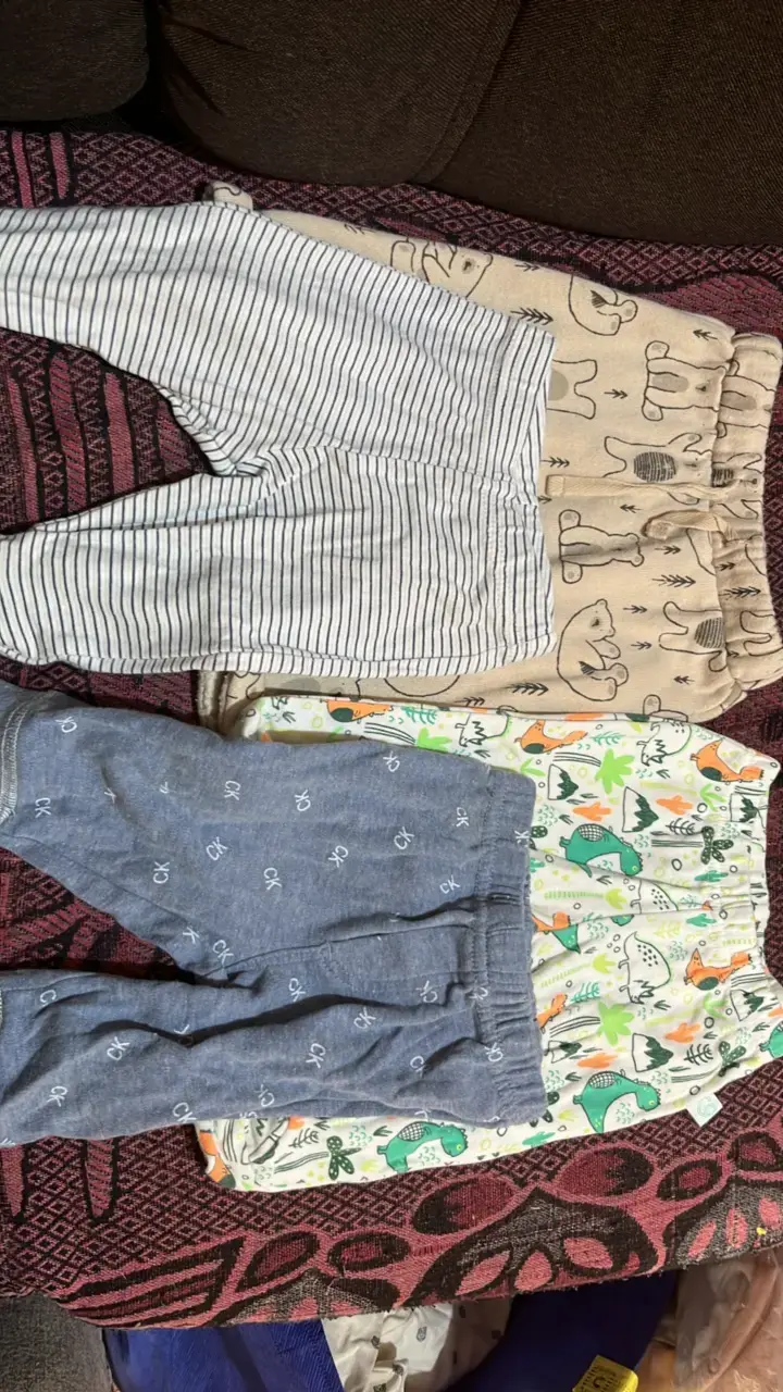 Lote de pantalones para bebé con diseños variados - 6