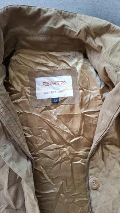 Chaqueta acolchada marrón para mujer - miniatura 4