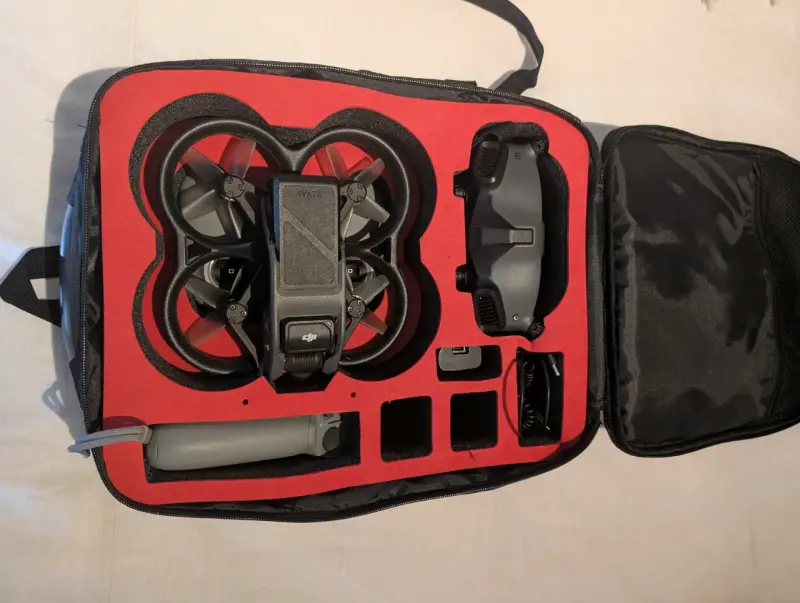 Drone DJI Avata con control y gafas FPV - 1