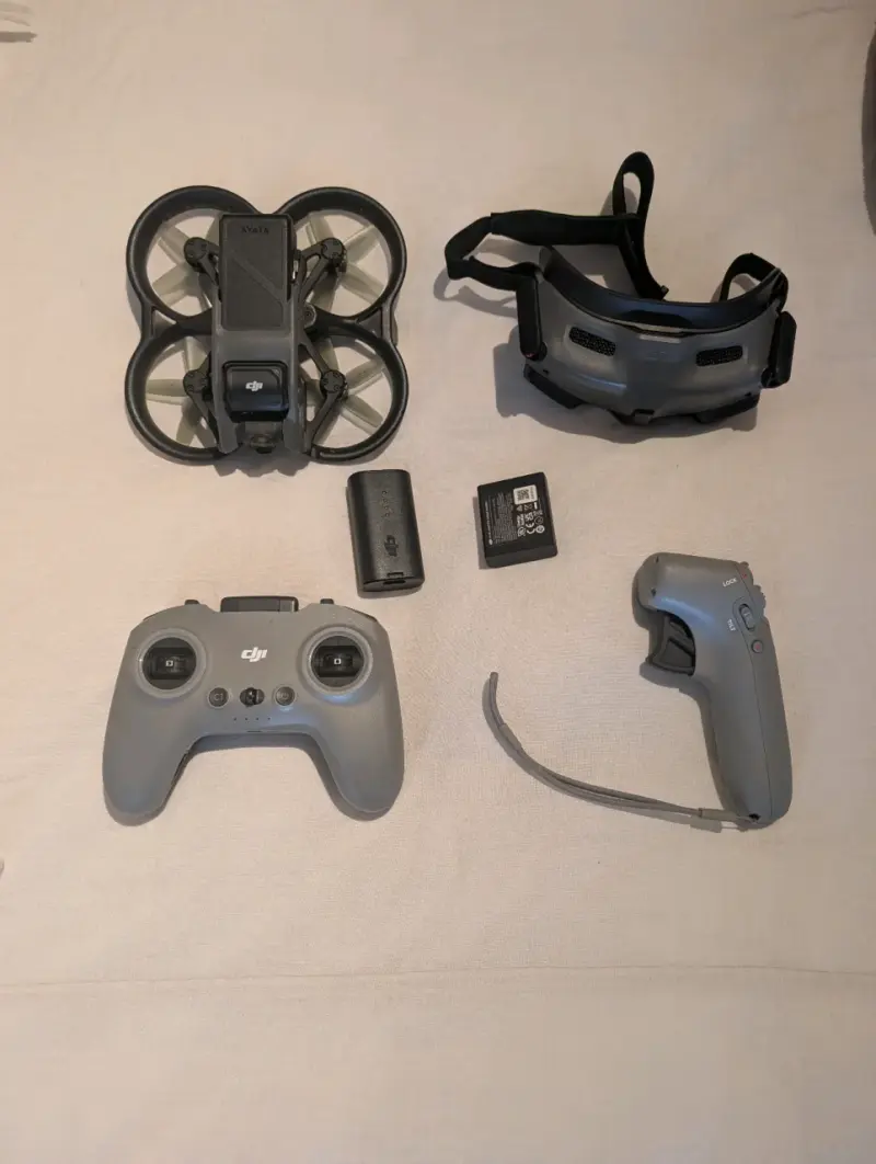 Drone DJI Avata con control y gafas FPV - 6
