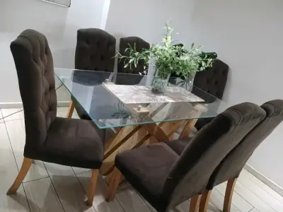 Juego de comedor con mesa de vidrio y 6 sillas - miniatura 1