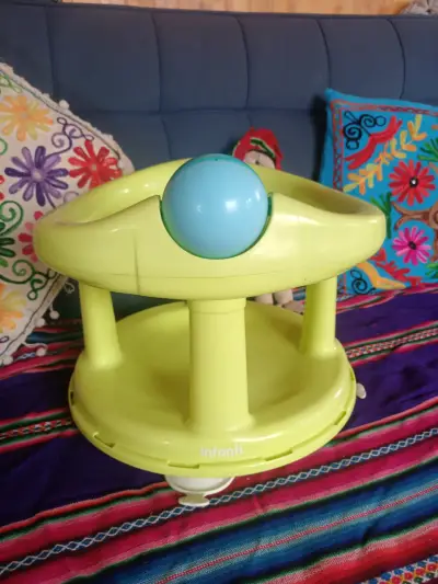 Asiento de baño para bebé Infanti verde - miniatura 1