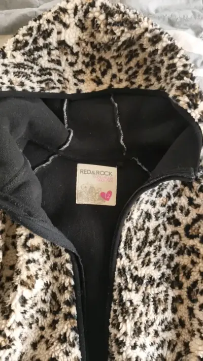 Chaqueta de felpa con capucha estampado leopardo - miniatura 2