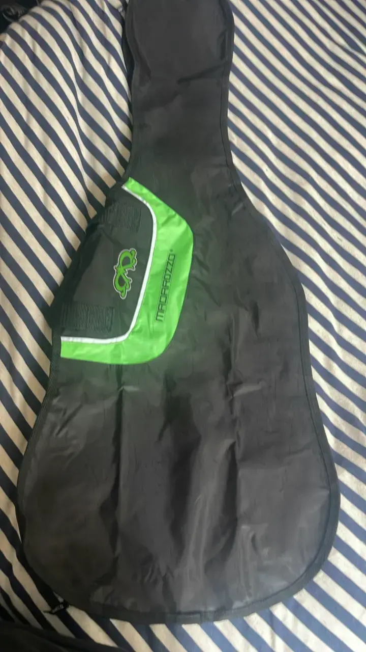 Funda para guitarra eléctrica marca Madarozzo