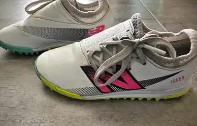 Zapatillas de fútbol número 31 New Balance Furon - miniatura 1