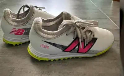 Zapatillas de fútbol número 31 New Balance Furon - miniatura 2