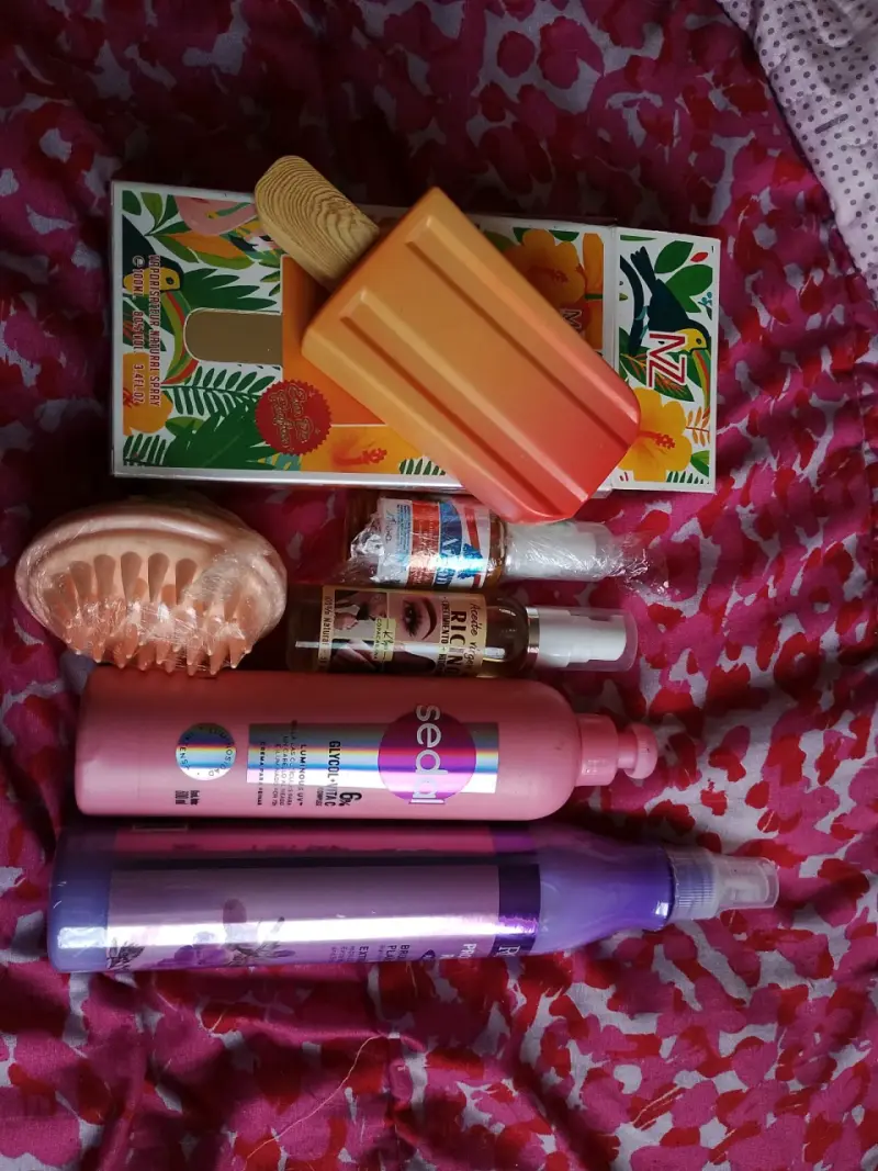 Set de cuidado capilar y corporal con aceites y cepillo