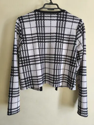 Chaqueta de punto a cuadros blanco y negro - miniatura 4