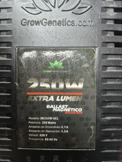 Balastro Magnético 250W y sistema de iluminación - miniatura 1