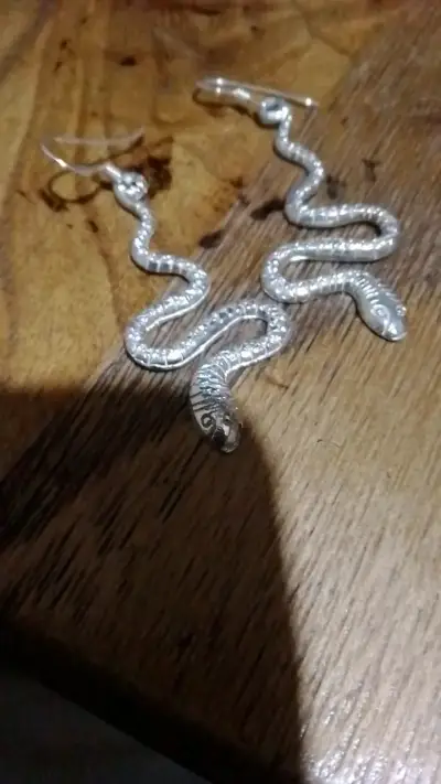 Aros de serpiente en plata brillantes - miniatura 2