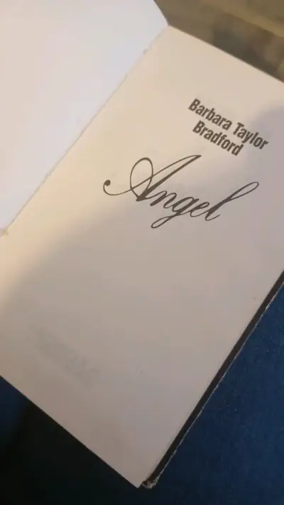 Libro 'Angel' de Barbara Taylor Bradford - miniatura 1
