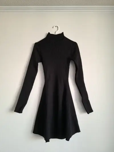 Vestido tejido negro de cuello alto talla S - miniatura 2